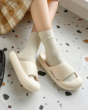 키니어 여름 데일리 볼륨 심플 캐주얼 통굽 신발 앞막힌 슬리퍼 아쿠아 PVC 젤리 빅사이즈 남녀공용 커플 시밀러룩 미끄럼방지 슈즈 2.5cm